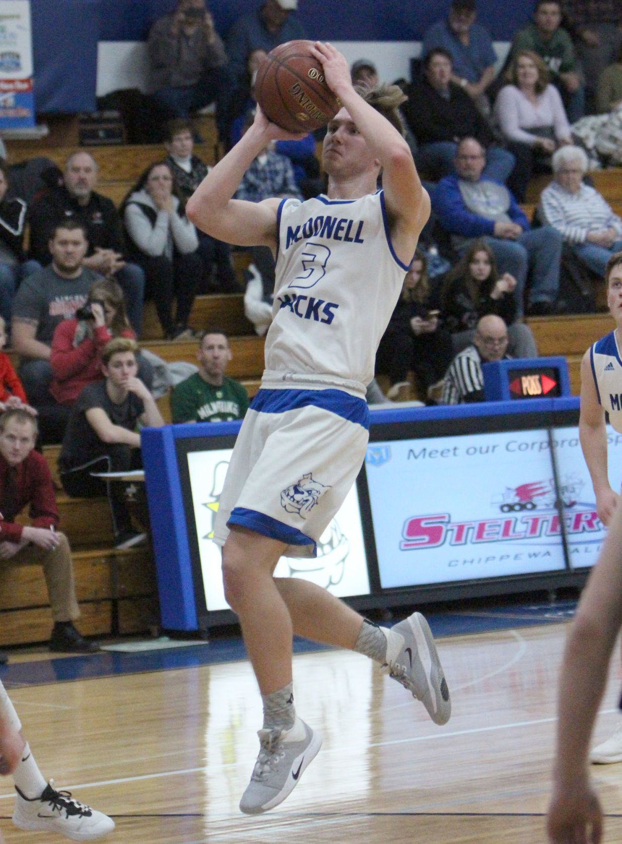 Alma Center Lincoln at McDonell boys basketball 1-18-20